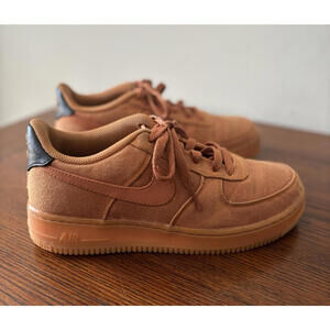 Nike Air Force 1 Low LV8 GS Monarch Gum AR0735-800 MT Size 6.5Y Brown AF1
